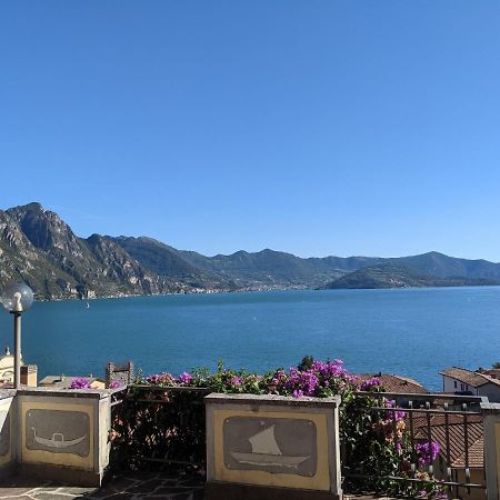 Gina'S Apartment Riva di Solto Luaran gambar