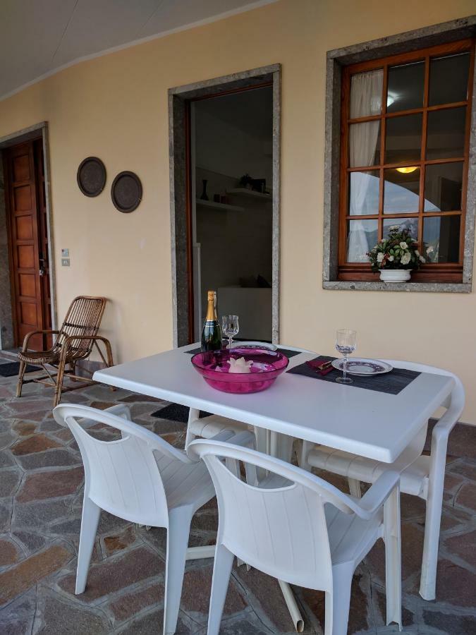 Gina'S Apartment Riva di Solto Luaran gambar